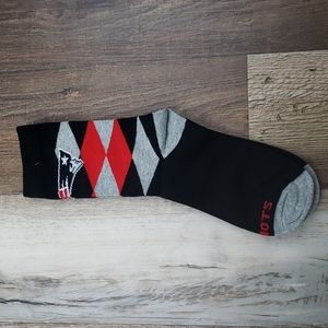 NWT NFL Patriots Black/Gray/Red Crew Socks